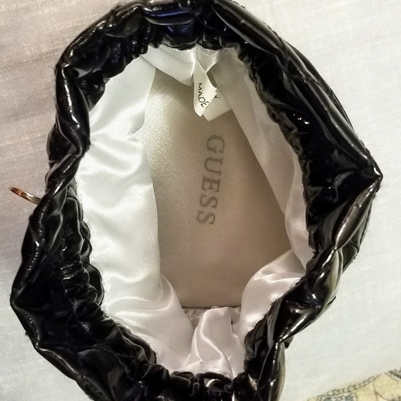 {NWOT} GUESS coin purse, black - Picture 4 of 4